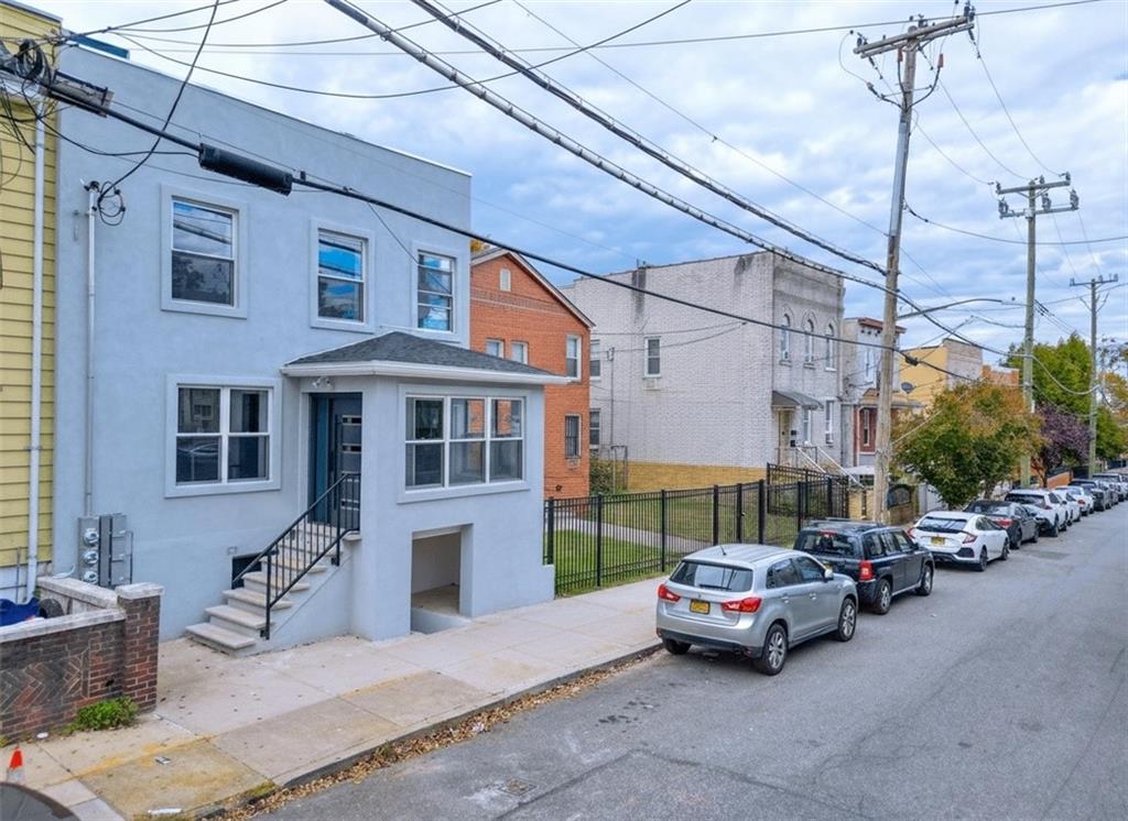 189 Saint Marys Avenue Rosebank Staten Island NY 10305