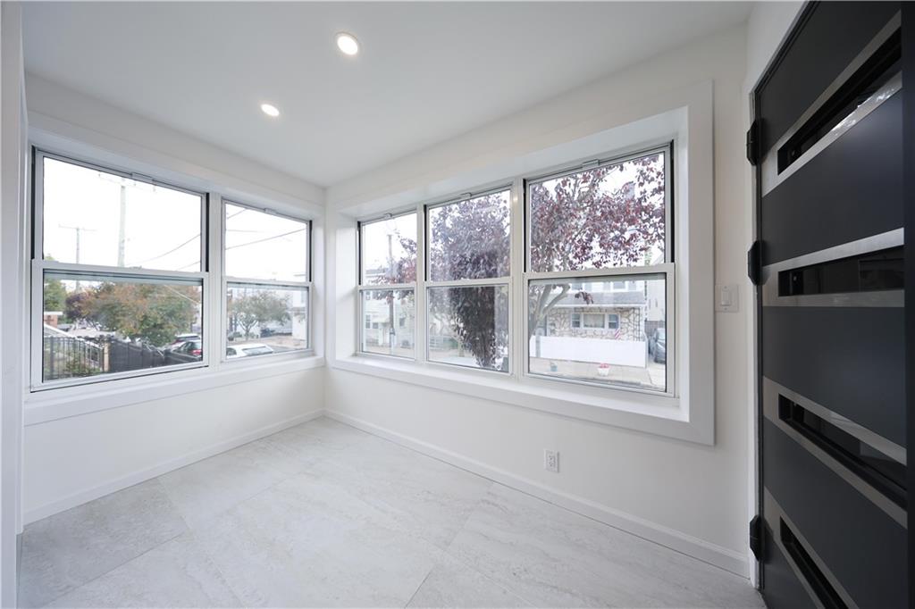 189 Saint Marys Avenue Rosebank Staten Island NY 10305