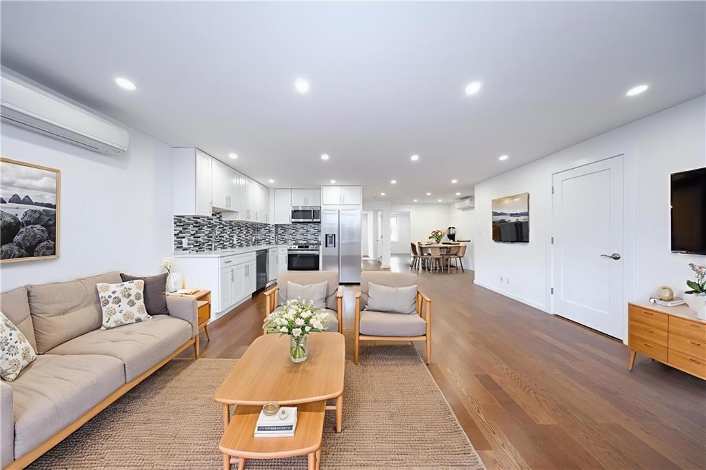 189 Saint Marys Avenue Rosebank Staten Island NY 10305