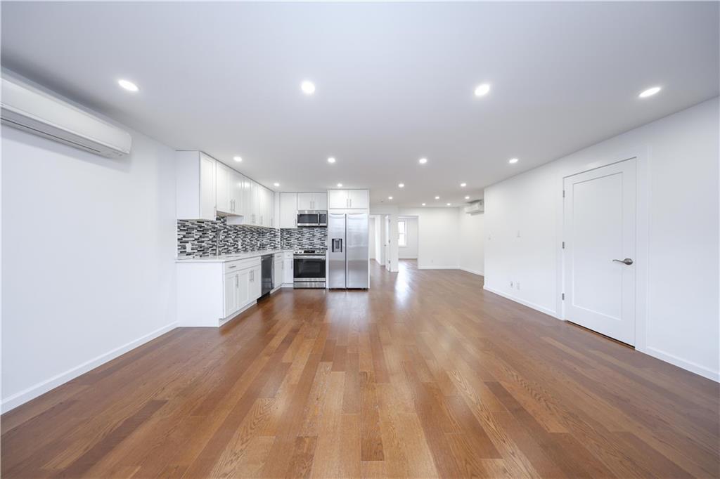 189 Saint Marys Avenue Rosebank Staten Island NY 10305