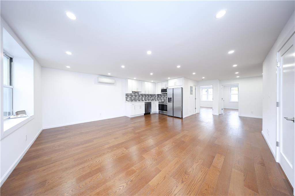 189 Saint Marys Avenue Rosebank Staten Island NY 10305