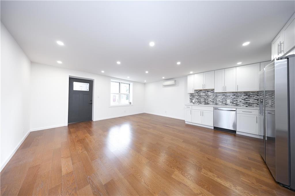 189 Saint Marys Avenue Rosebank Staten Island NY 10305