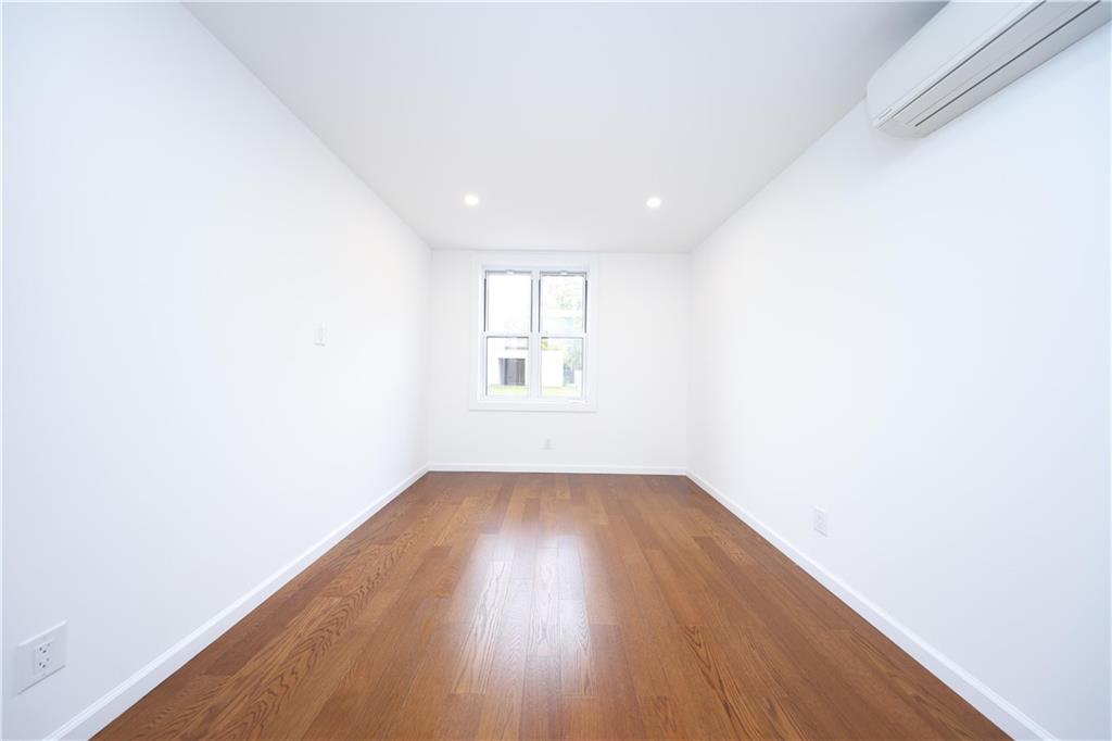 189 Saint Marys Avenue Rosebank Staten Island NY 10305