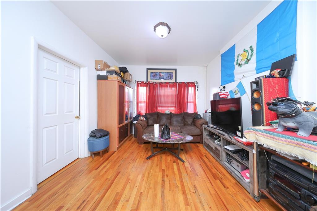 5813 4th Avenue Sunset Park Brooklyn NY 11220