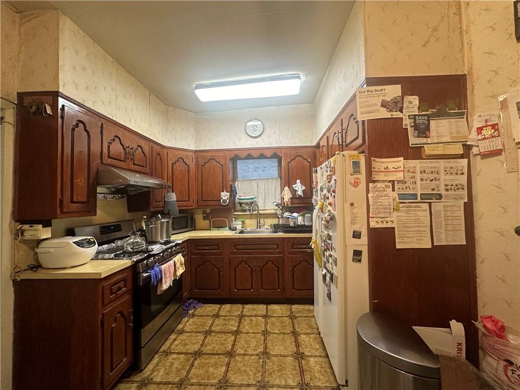 125 Bay 40th Street Bath Beach Brooklyn NY 11214