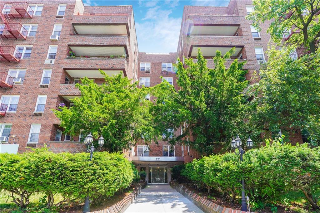 2727 Ocean Parkway Brighton Beach Brooklyn NY 11235