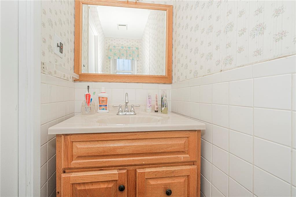 208 Atkins Avenue East New York Brooklyn NY 11208