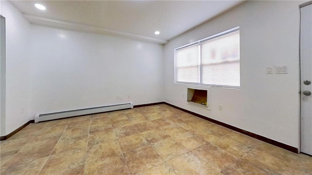 2409 Brookhaven Avenue Far Rockaway Far Rockaway NY 11691