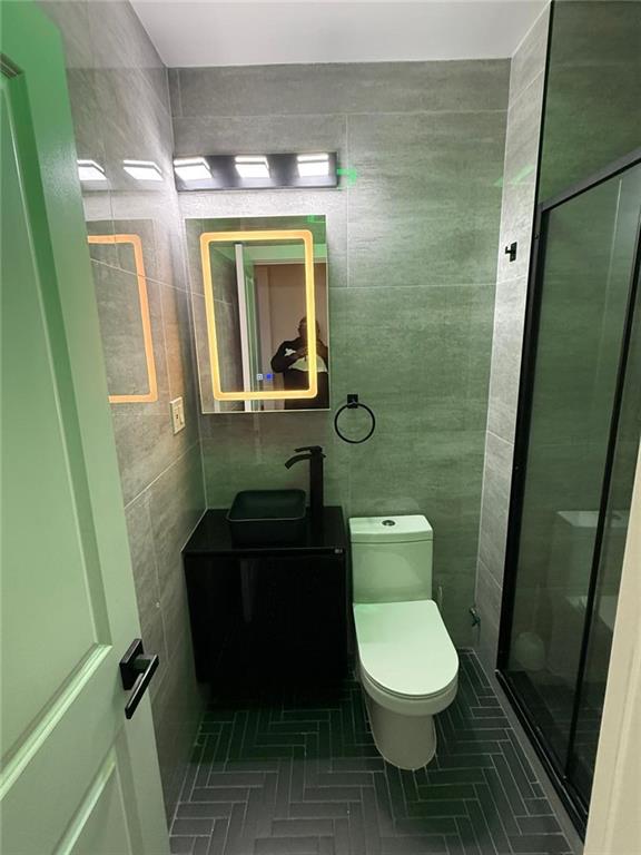 19-49 80th Street Astoria Astoria NY 11370