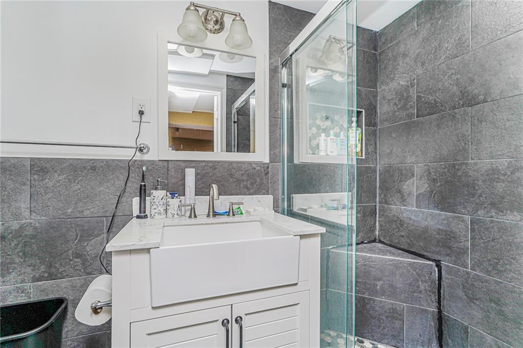 242 Rathbun Avenue Annadale Staten Island NY 10312