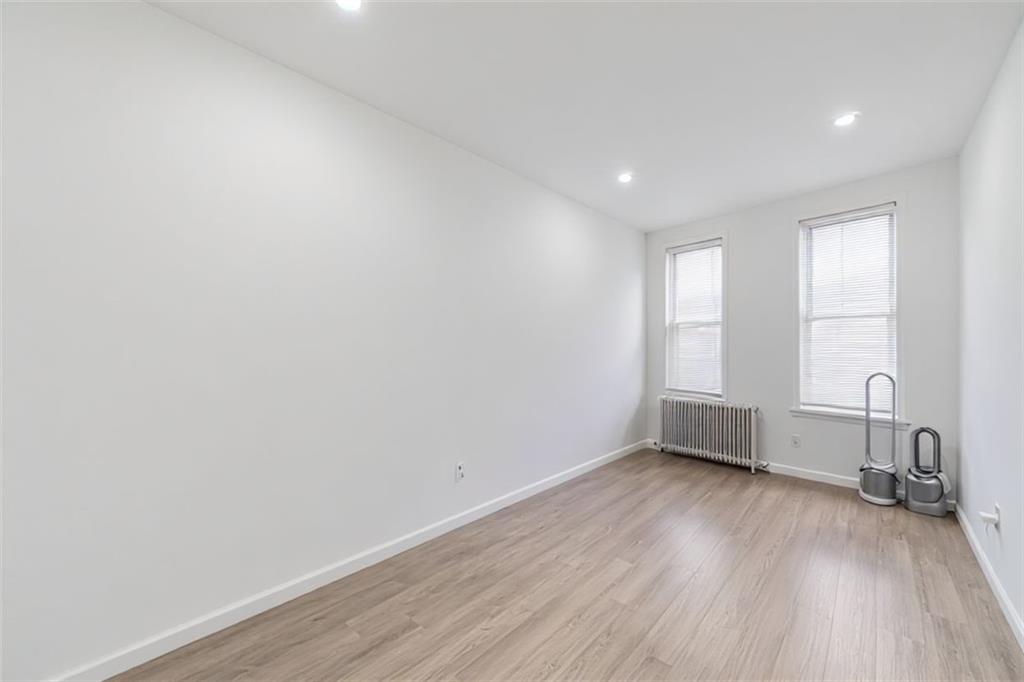 91-08 Liberty Avenue Ozone Park Ozone Park NY 11417