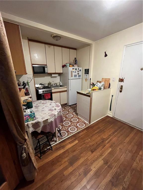 2727 Ocean Parkway Brighton Beach New York NY 11235