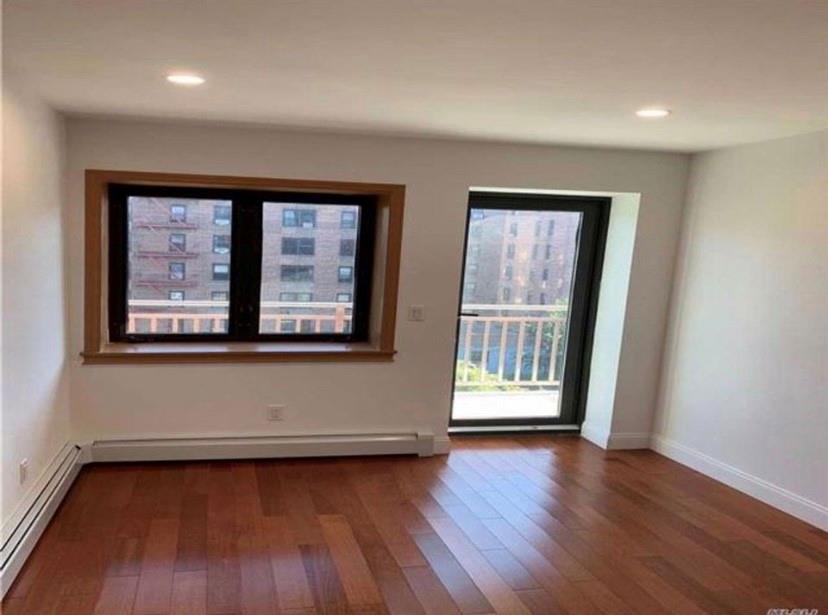 144-56 Roosevelt Avenue Murray Hill Brooklyn NY 11354