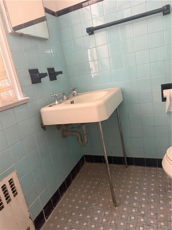 2718 Collier Avenue Edgemere Queens NY 11691