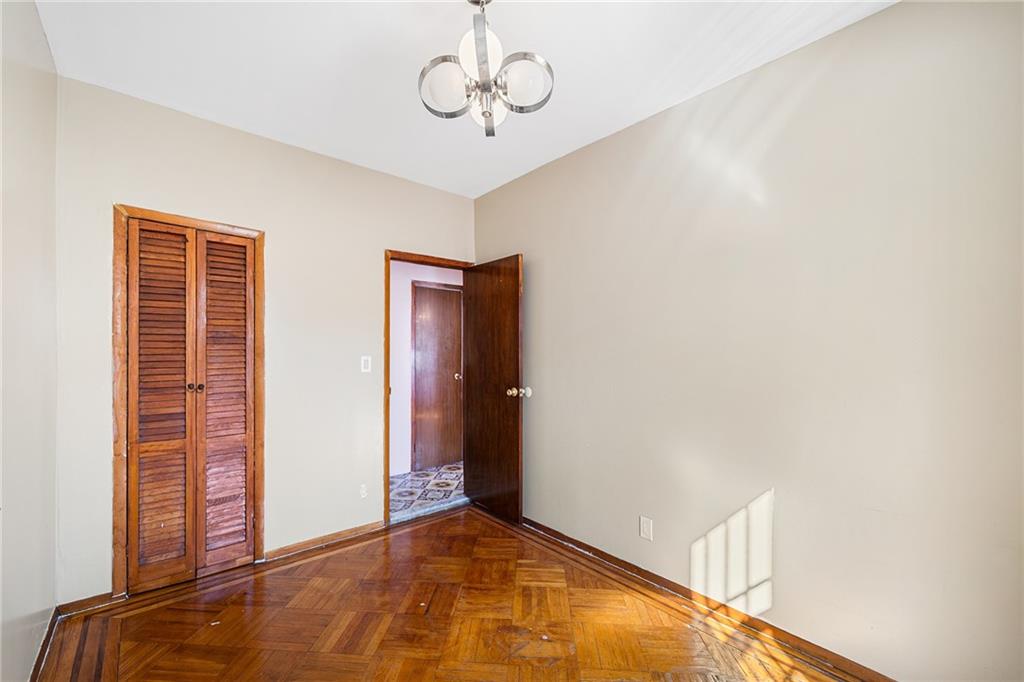 6613 10th Avenue Bensonhurst Brooklyn NY 11219