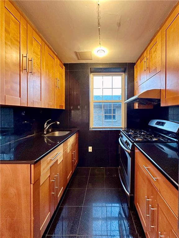 69 Bay 20th Street Bath Beach Brooklyn NY 11214