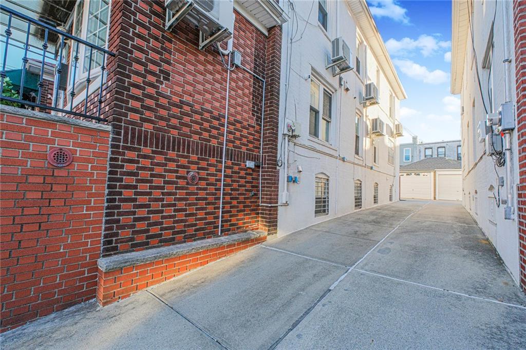 1042 70th Street Dyker Heights Brooklyn NY 11219