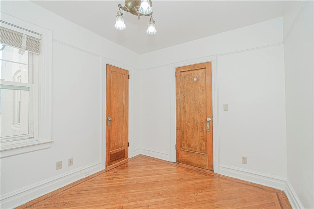 1042 70th Street Dyker Heights Brooklyn NY 11219