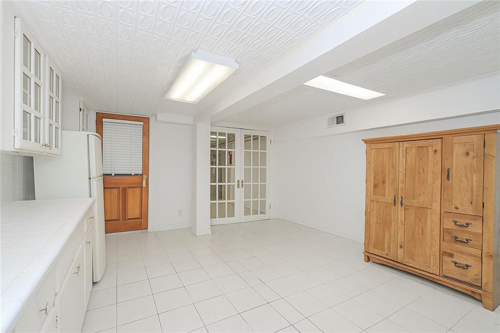 1042 70th Street Dyker Heights Brooklyn NY 11219