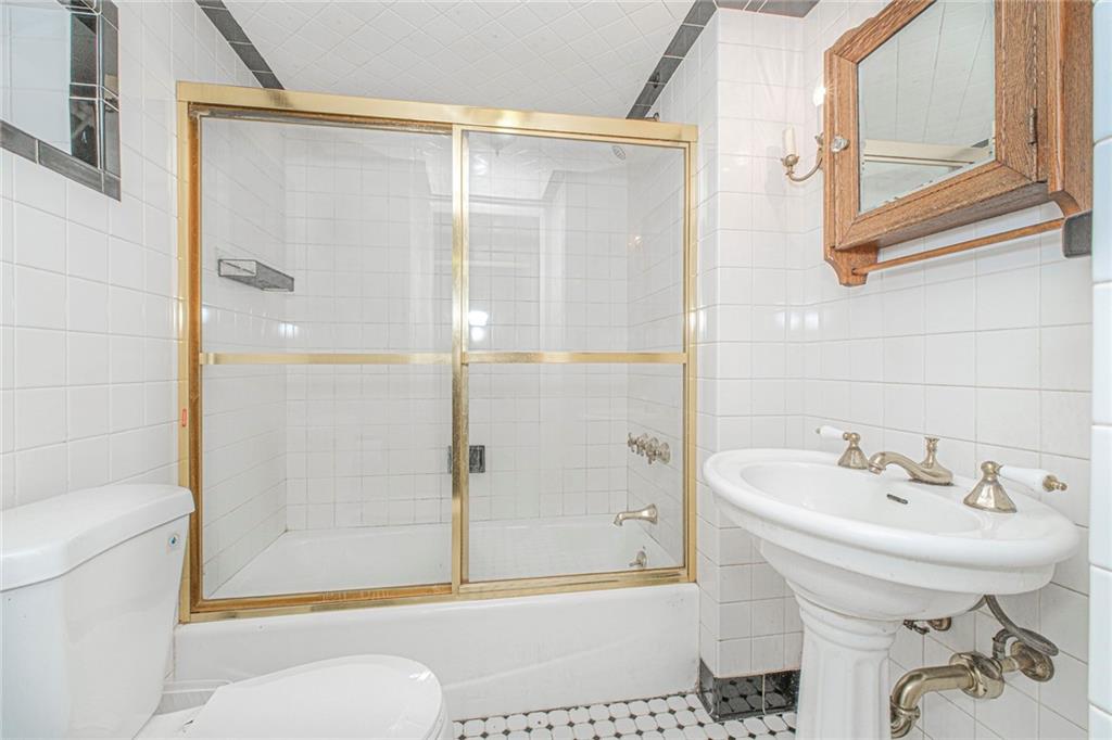 1042 70th Street Dyker Heights Brooklyn NY 11219