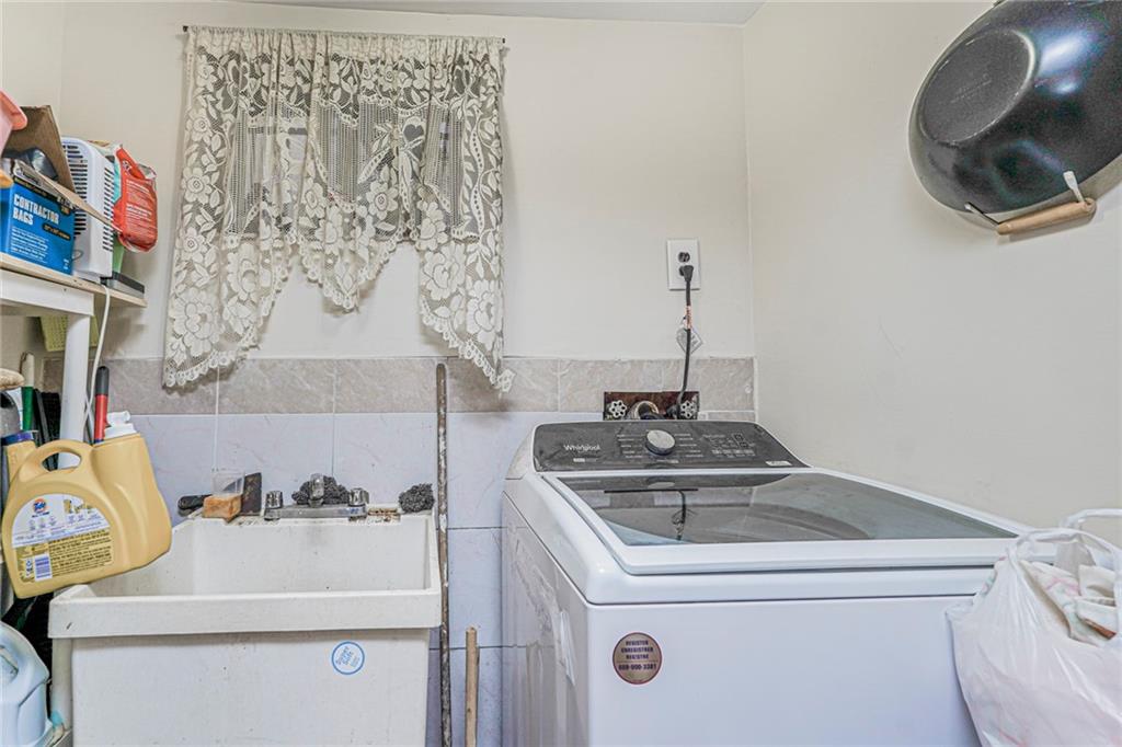 6221 23rd Avenue Bensonhurst Brooklyn NY 11204