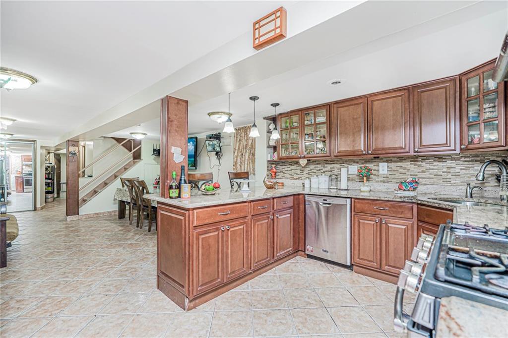 6221 23rd Avenue Bensonhurst Brooklyn NY 11204