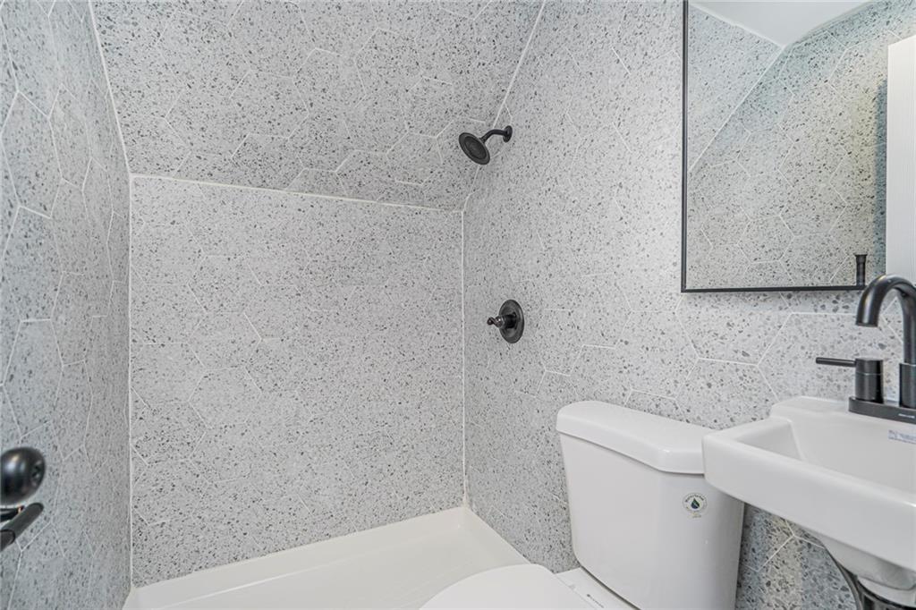 5396 Arthur Kill Road Tottenville Richmond NY 10307