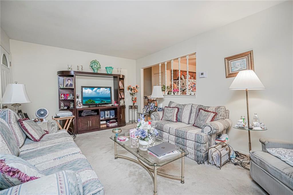 38 Bleeker Place Bulls Head Staten Island NY 10314