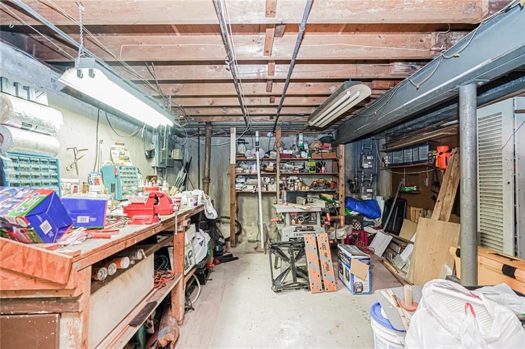 38 Bleeker Place Bulls Head Staten Island NY 10314