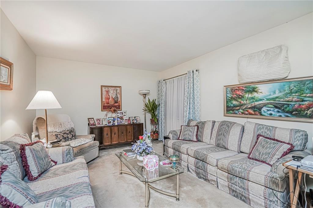 38 Bleeker Place Bulls Head Staten Island NY 10314