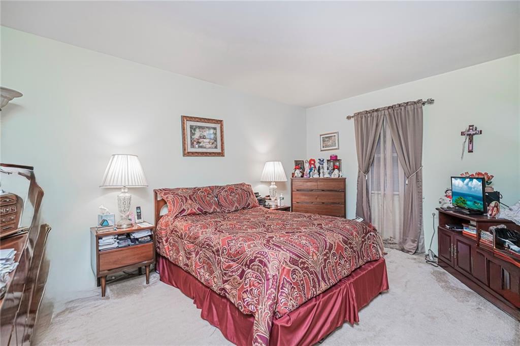 38 Bleeker Place Bulls Head Staten Island NY 10314