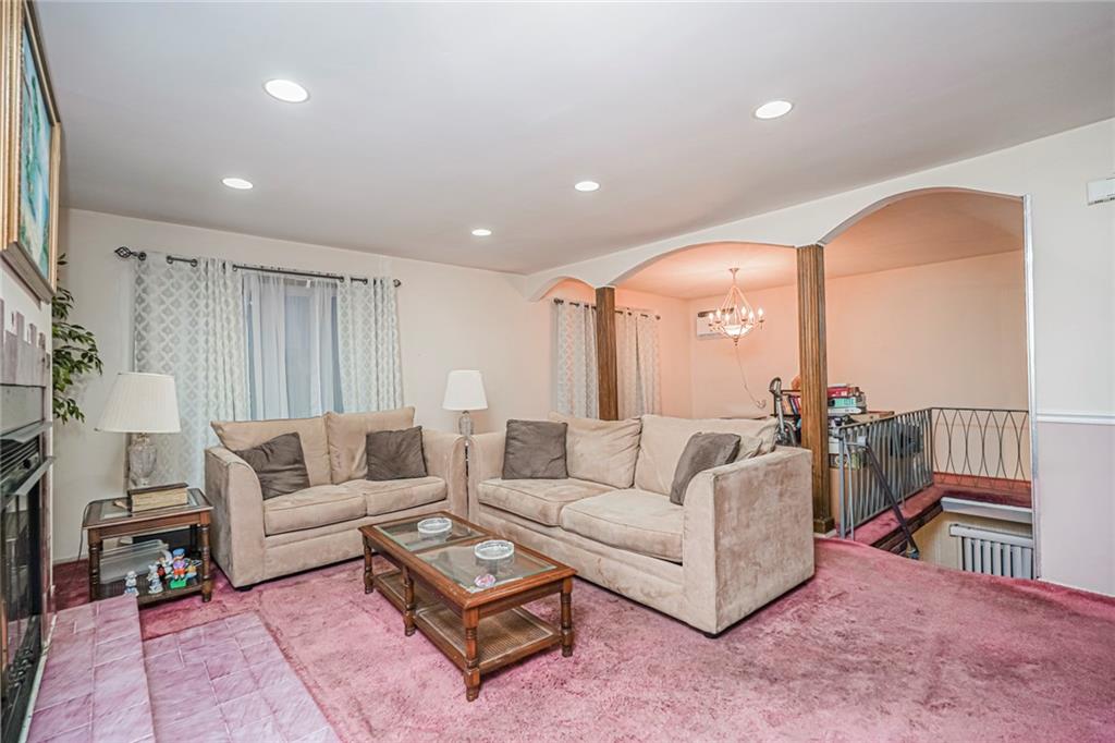 38 Bleeker Place Bulls Head Staten Island NY 10314