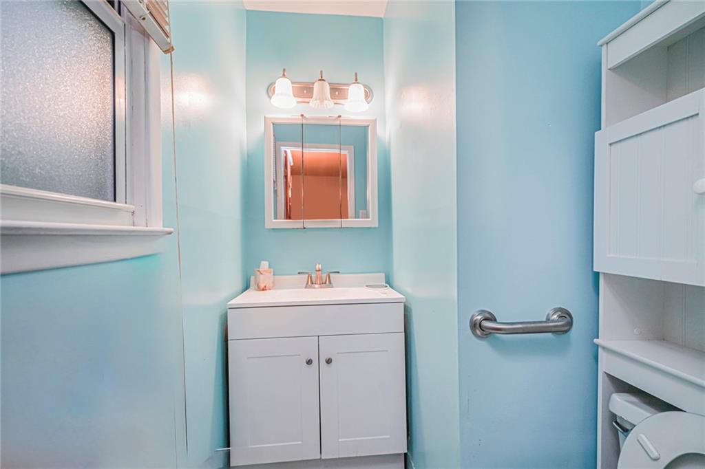 38 Bleeker Place Bulls Head Staten Island NY 10314