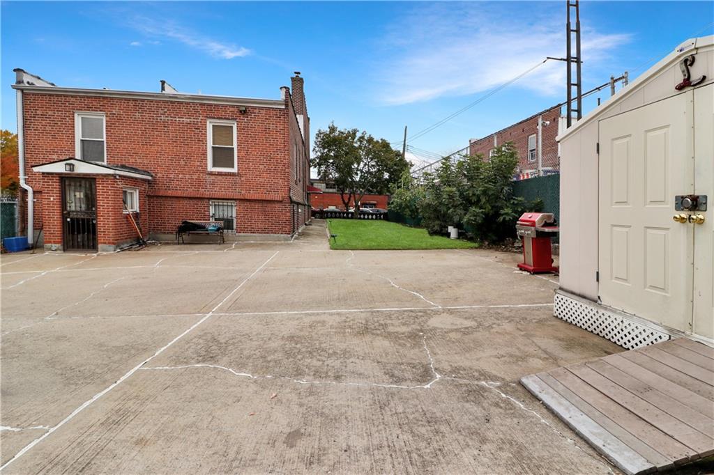 58-69 59th Street Maspeth Queens NY 11378