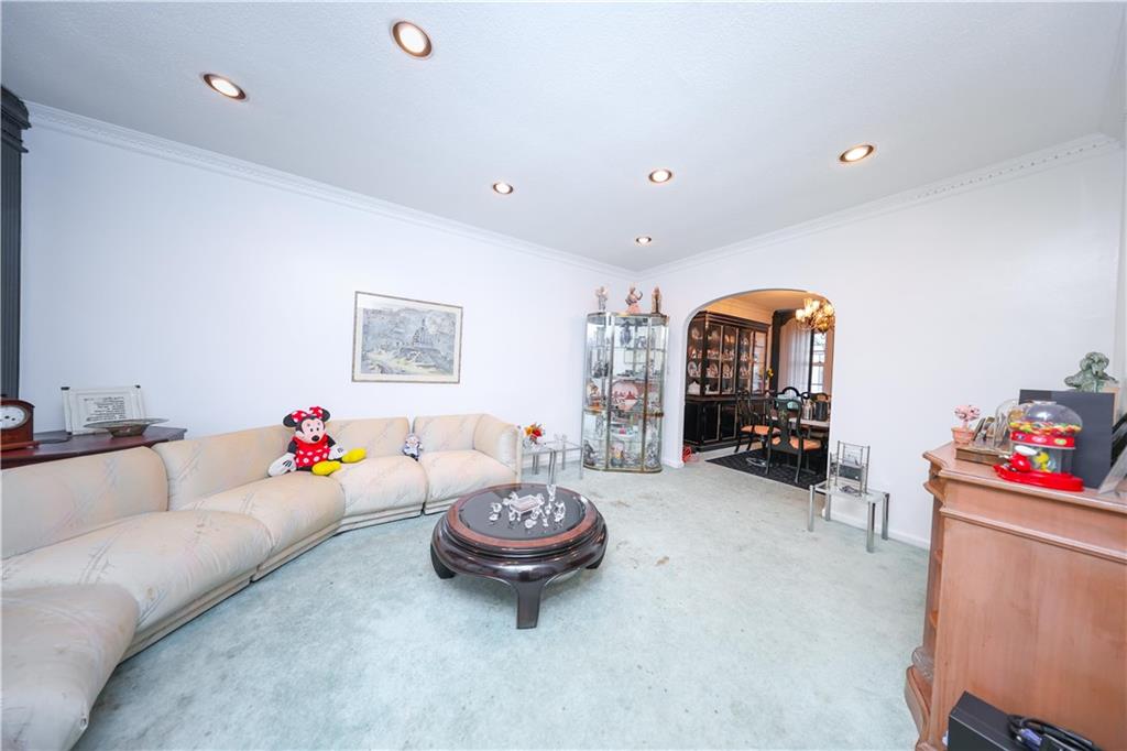 2250 East 29th Street Sheepshead Bay Brooklyn NY 11229