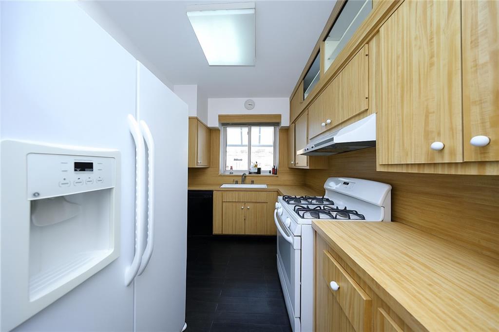 2250 East 29th Street Sheepshead Bay Brooklyn NY 11229