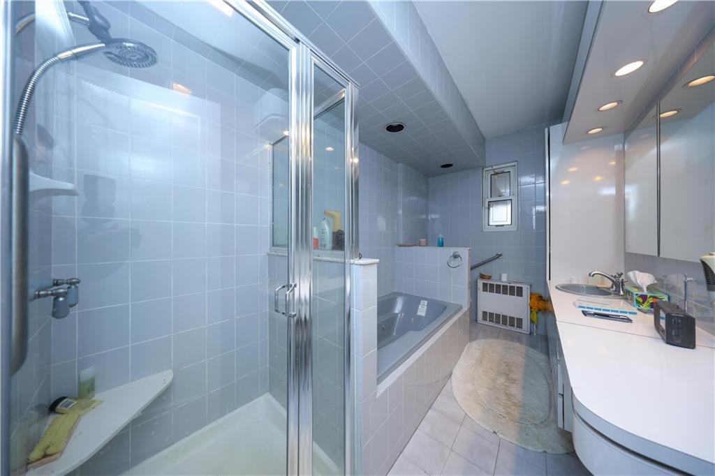 2250 East 29th Street Sheepshead Bay Brooklyn NY 11229