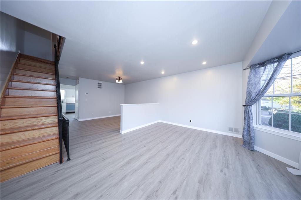 22 Francine Lane Westerleigh Staten Island NY 10314