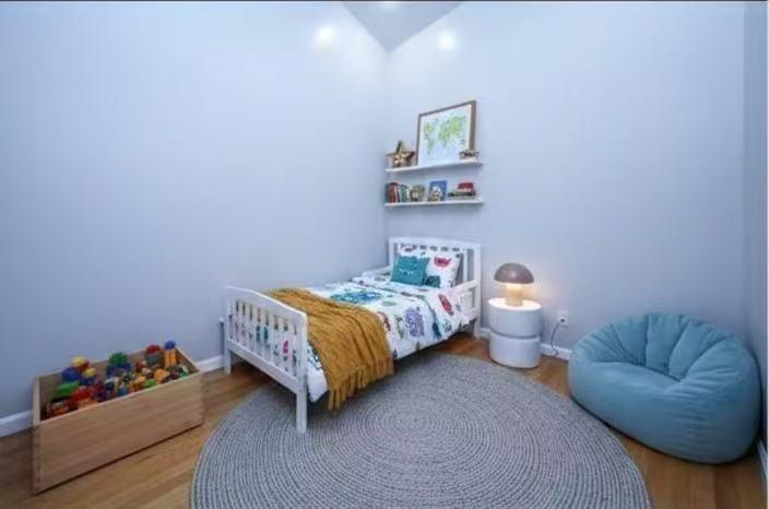 22 Francine Lane Westerleigh Staten Island NY 10314