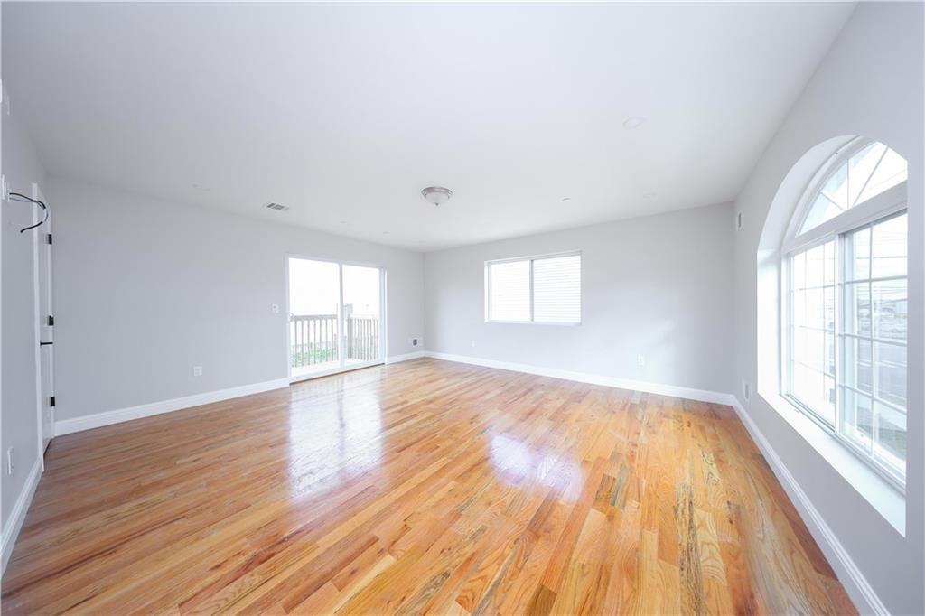 12 Simonson Avenue Mariner's Harbor Staten Island NY 10303