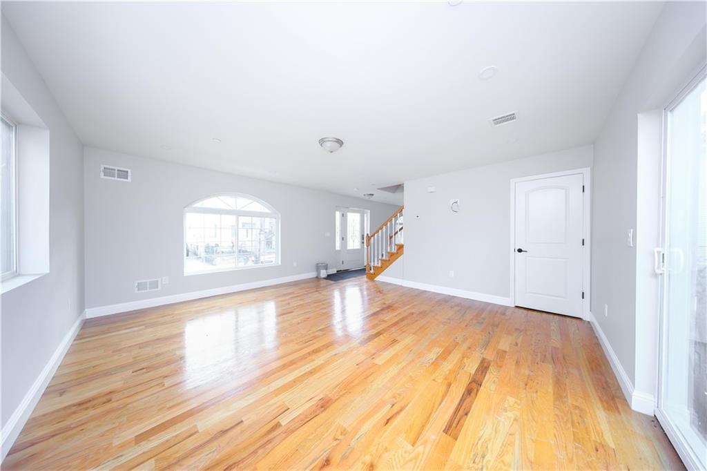 12 Simonson Avenue Mariner's Harbor Staten Island NY 10303