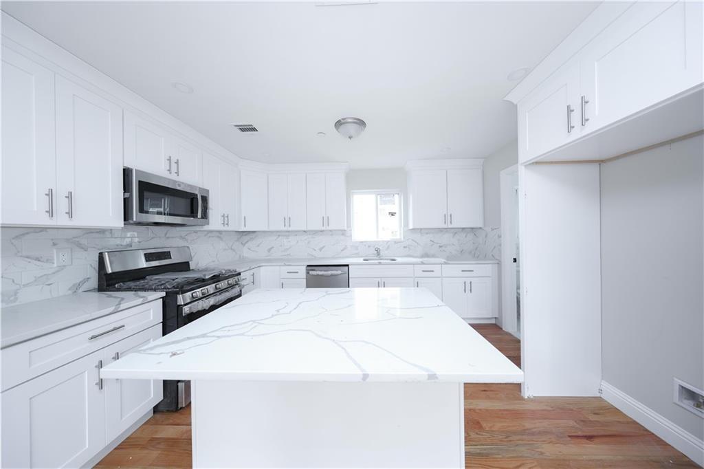 12 Simonson Avenue Mariner's Harbor Staten Island NY 10303