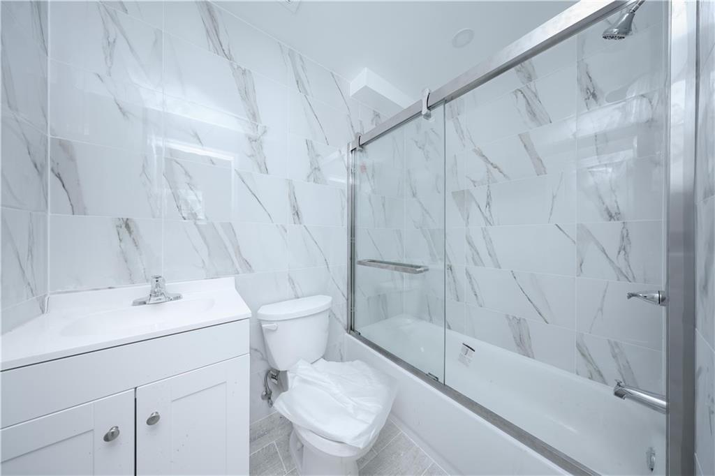 12 Simonson Avenue Mariner's Harbor Staten Island NY 10303