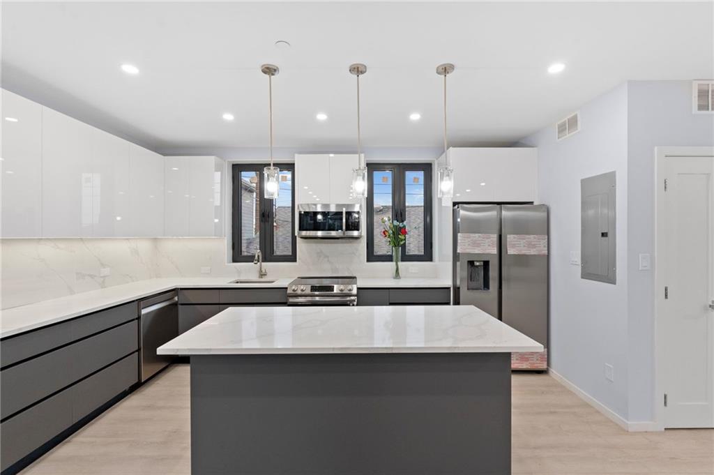 33 Keen Court Gerritsen Beach Brooklyn NY 11229