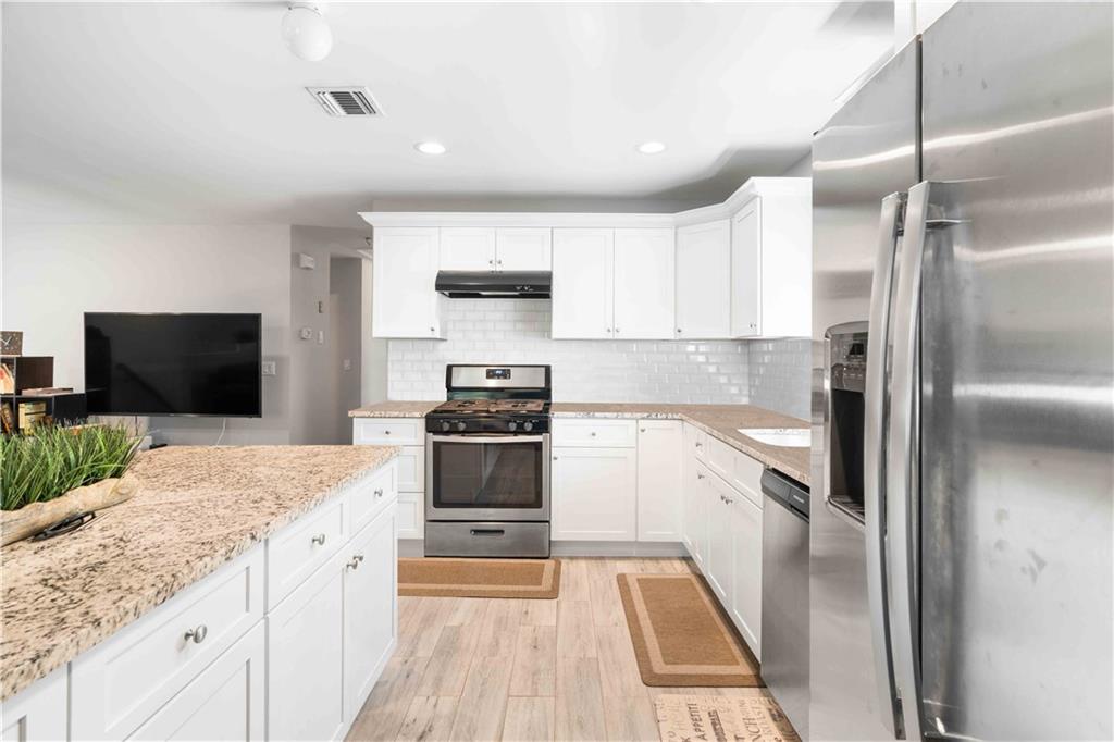 428 Virginia Avenue Rosebank Staten Island NY 10305