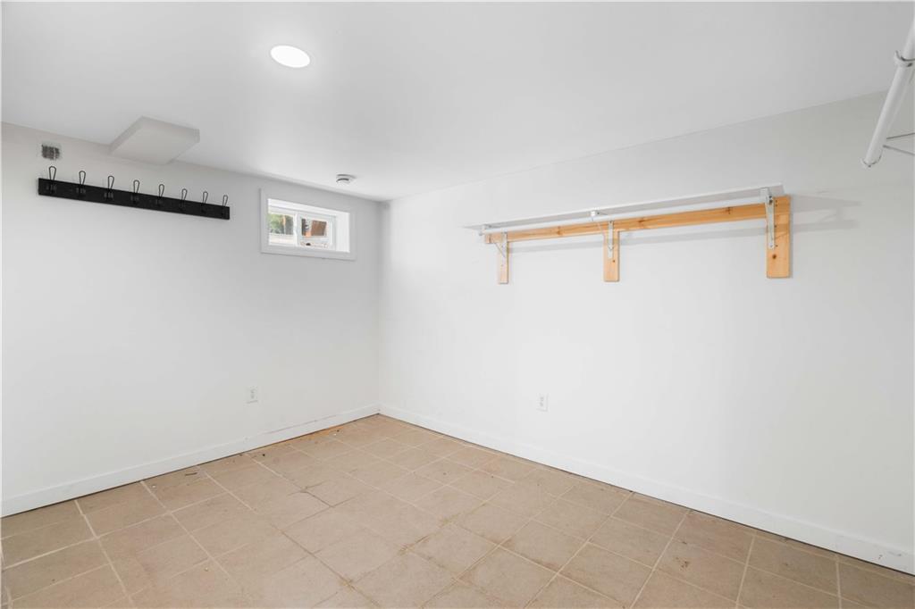 428 Virginia Avenue Rosebank Staten Island NY 10305