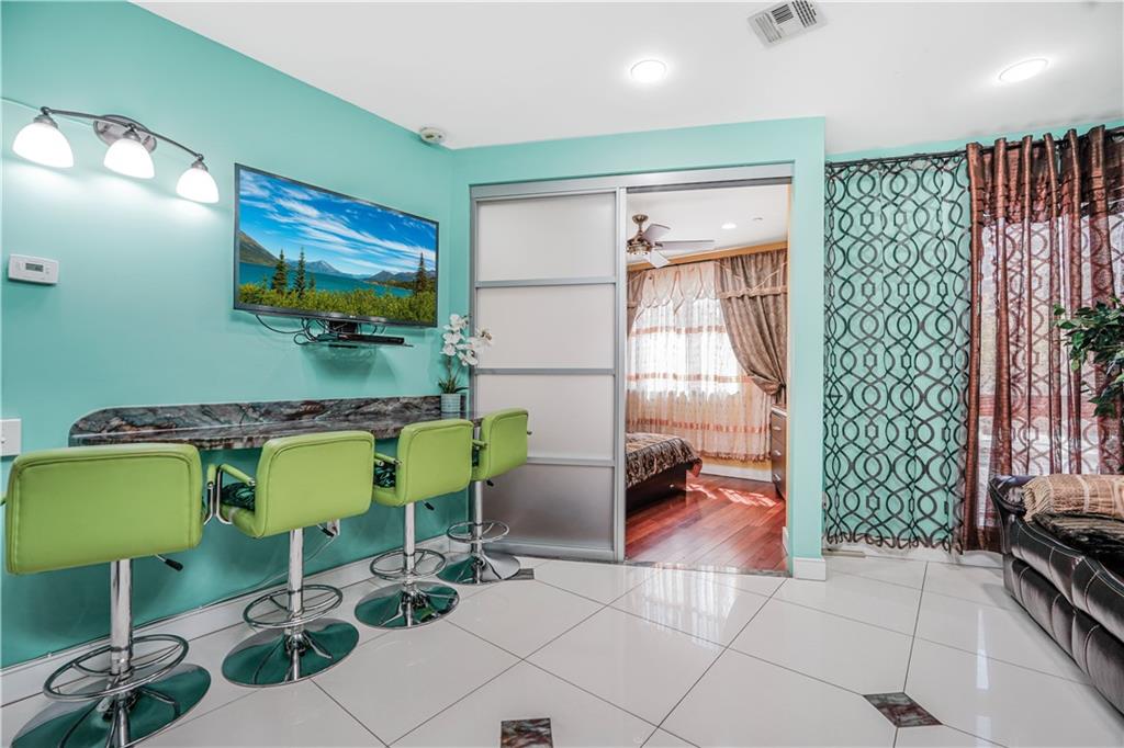 2113 Kings Highway Midwood Brooklyn NY 11229