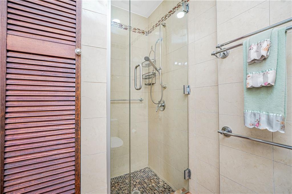 2113 Kings Highway Midwood Brooklyn NY 11229