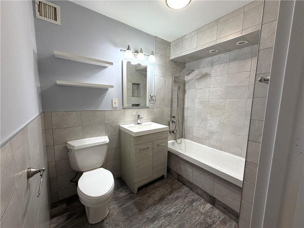 221 Beach 80th Street Hammels Rockaway Beach NY 11693