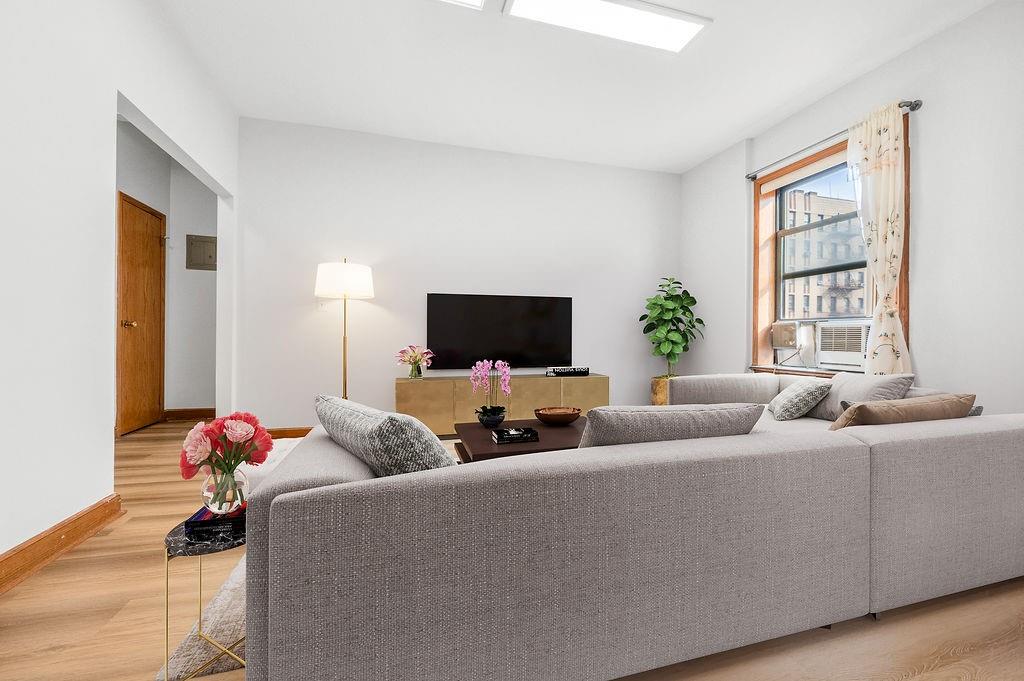 8320 Bay Parkway Bensonhurst Brooklyn NY 11214